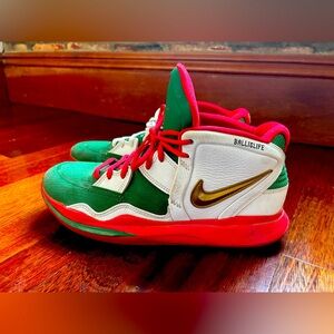 Nike Kyrie Sneakers Size 10.5